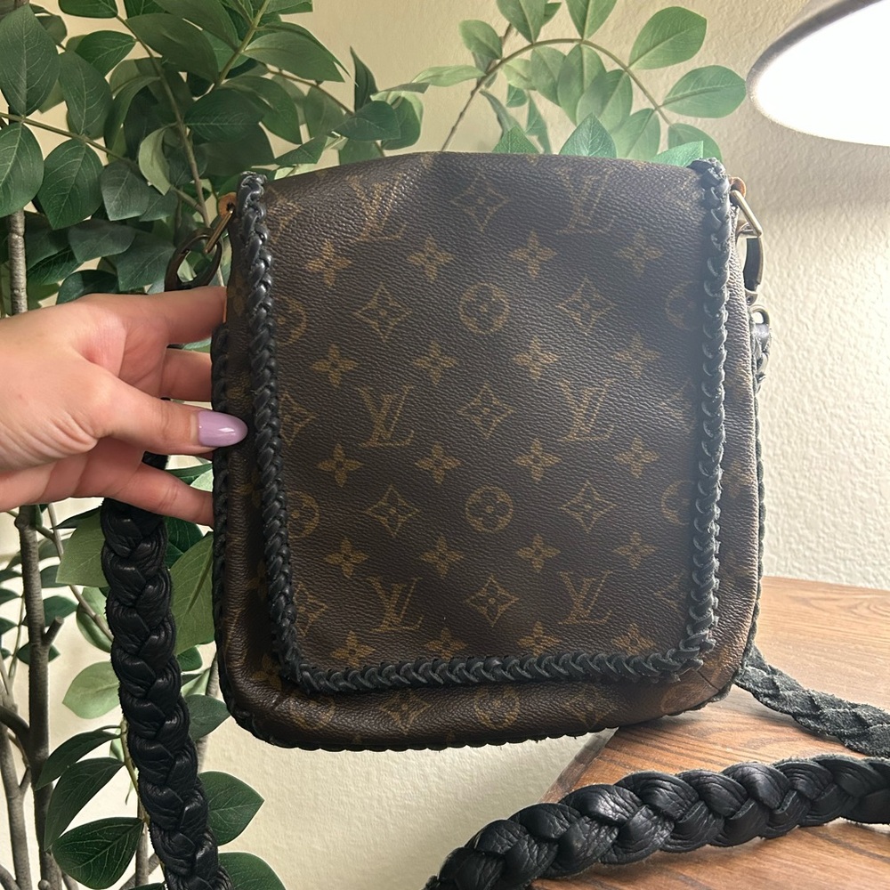 Louis Vuitton Vintage Boho Crossbody Bag